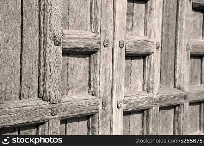 door in italy old ancian wood and trasditional texture nail