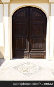 door italy lombardy in the milano old church closed brick pavement