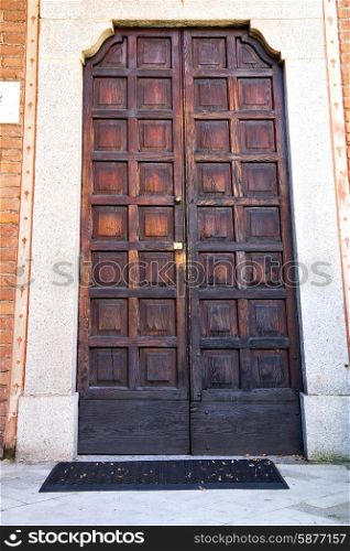 door italy lombardy in the milano old church closed brick pavement