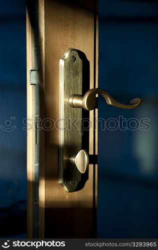 Door knob handle and lock