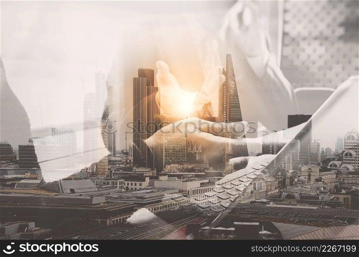 Double Exposure,Business team meeting present. professional investor working new startup project. Finance meeting.Digital tablet keyboard docking screen computer design smart phone 