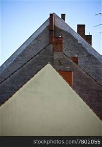 Dreieckgiebel. triangular pediment of three houses