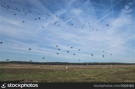 Ede,Holland,20-sept-2019:The airborne commemorations on Ginkel Heath with para drops with hundreds of parachutists dropped from hercules and dakota remebring the 75 year of operation market garden. operation market garden remembering