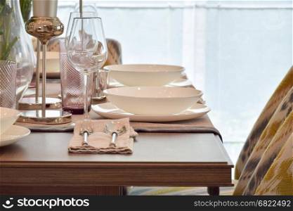 Elegence dining set on wooden table