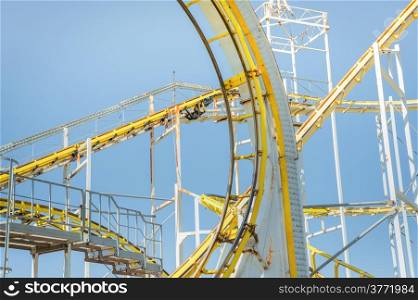 elements of a steel framed theme park ride
