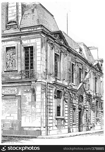 Enter the Carnavalet museum, rue de Sevigne, vintage engraved illustration. Paris - Auguste VITU ? 1890.