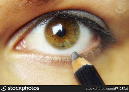 Eye liner