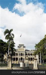 Facade of a government building, State Capitol Building, Iolani Palace, Honolulu, Oahu, Hawaii Islands, USA