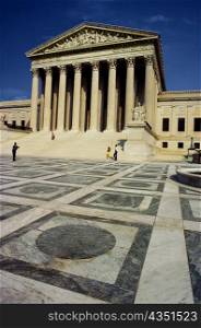 Facade of a government building, US Supreme Court, Washington DC, USA
