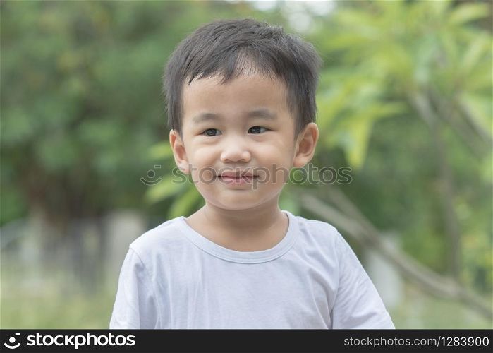 face asian children smiling happiness emotion