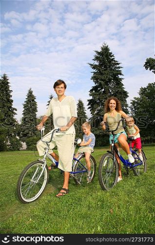 family with bikes