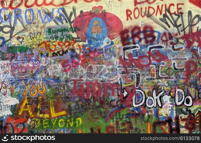 famous graffitti jonh lenon in prague