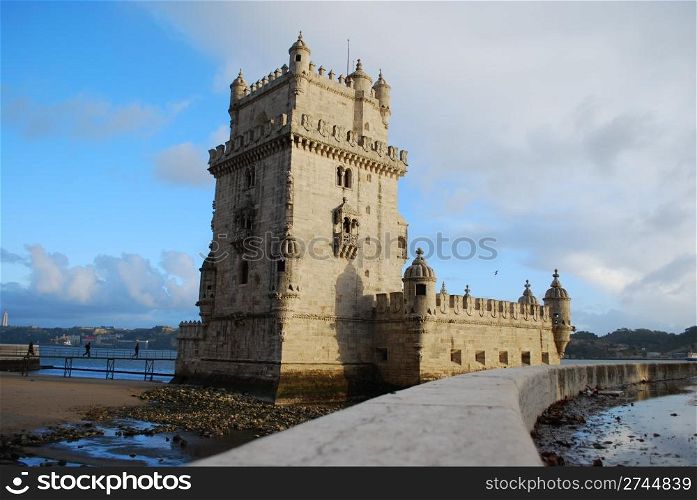 famous monument about the portuguese discoveries