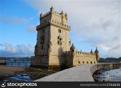 famous monument about the portuguese discoveries