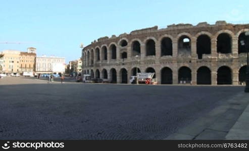 Fassade der Arena in Verona