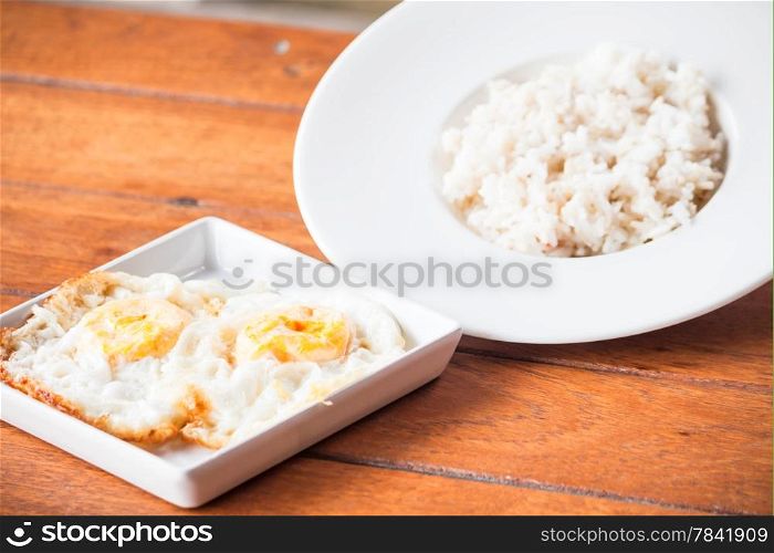 Fast cooking with rice and double star eggs