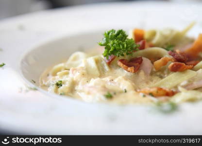 fettuccine carbonara