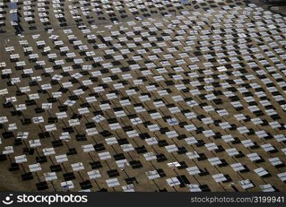 Field of solar-power 10 megawatt heliostat mirrors, Daggett, California