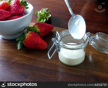 Fill the jar with Panna Cotta. Panna Cotta preparation