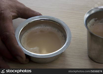 Filter coffee in a tumbler and dabarah