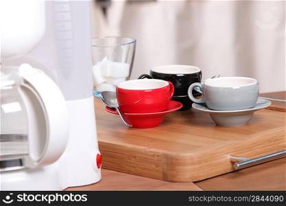 Filter coffee machine and expresso cups