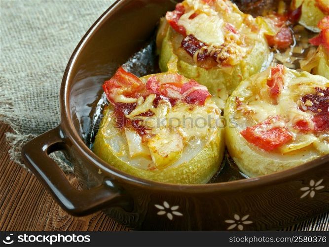 Firinda kabak dolmasi - Turkish dish of zucchini