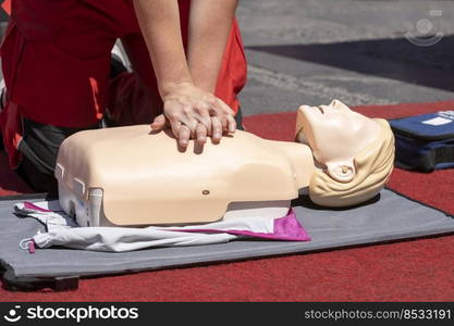 First aid and CPR - Cardiopulmonary resuscitation training