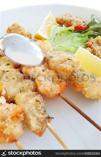fish skewers with shrimp and swordfish baked in the oven