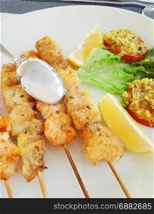 fish skewers with shrimp and swordfish baked in the oven