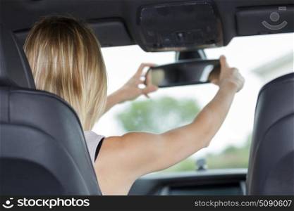 fitting a car rear view mirror