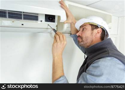 fixing and maintaining air conditioning system