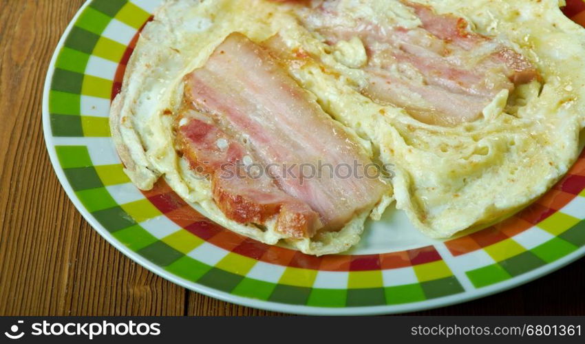 Flaeskeeggekage Danish Homemade omelet with bacon