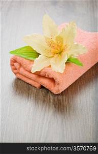 flower on pink towel