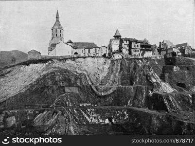 Folding coal layers in the Firmy quarry, vintage engraved illustration. From the Universe and Humanity, 1910.