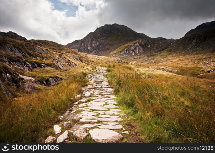 Footpath in Snowdonia National Paark in Wales along to Glyder Fawr mountain