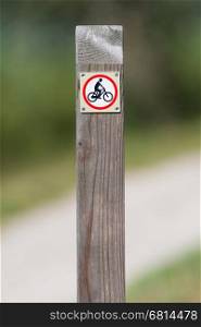 Forbidden to cycle, route through dutch nature