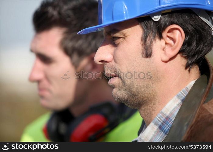 Foreman chatting to colleague