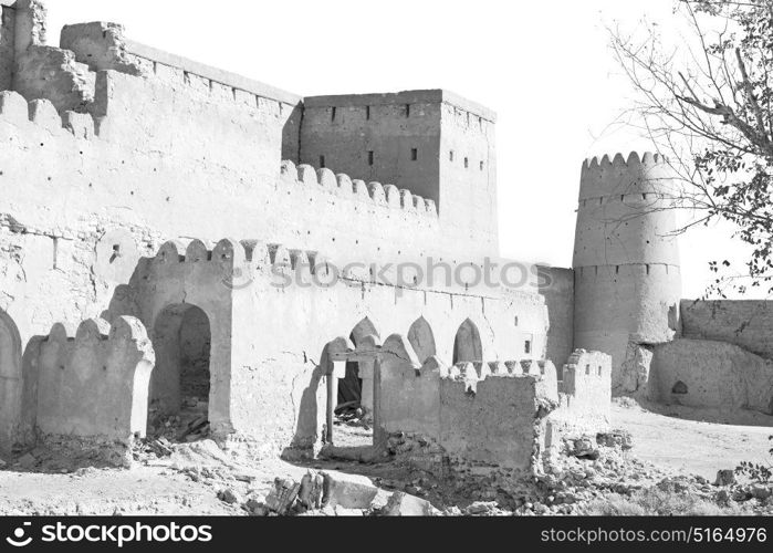 fort battlesment sky and star brick in oman muscat the old defensive