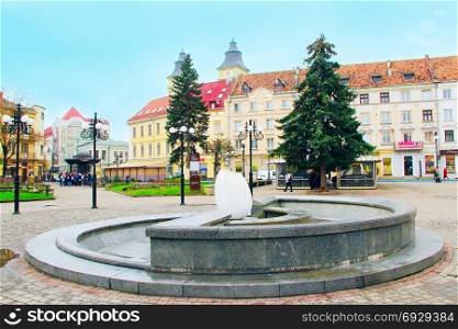 fountain-egg in the center of Ivano-Frankivsk. sculpture of an egg near a fountain in the center of Ivano-Frankivsk