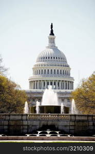 Fountain in front of the Capitol Building, Washington DC, USA