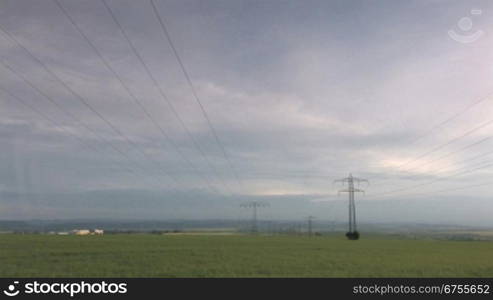 freistehend vor Himmel, lSndliche Umgebung