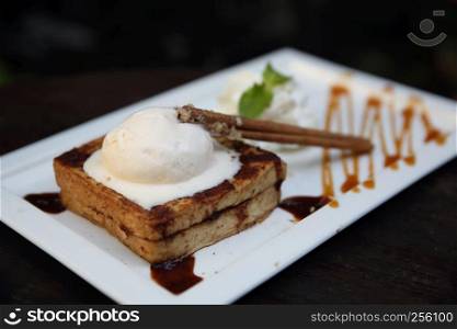 french toast with ice cream