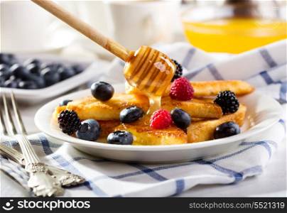 french toasts with fresh berries