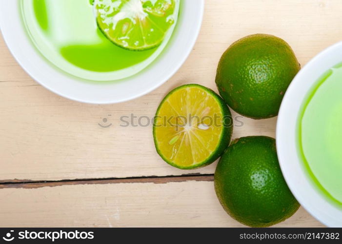 fresh and healthy green lime lemonade macro closeup