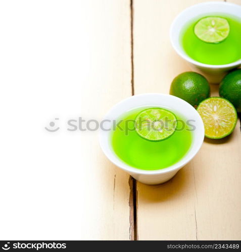 fresh and healthy green lime lemonade macro closeup 