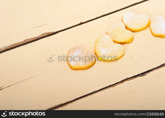 fresh baked heart shaped shortbread va≤nti≠day cookies