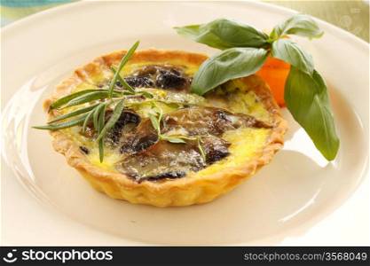 Fresh baked mushroom quiche straight from the oven.