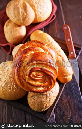 fresh bread on a table, fresh baking