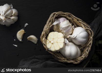 fresh garlic basket top view