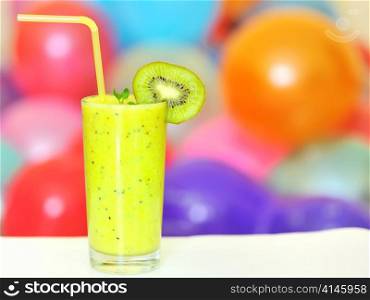 fresh juice made from kiwi fruit